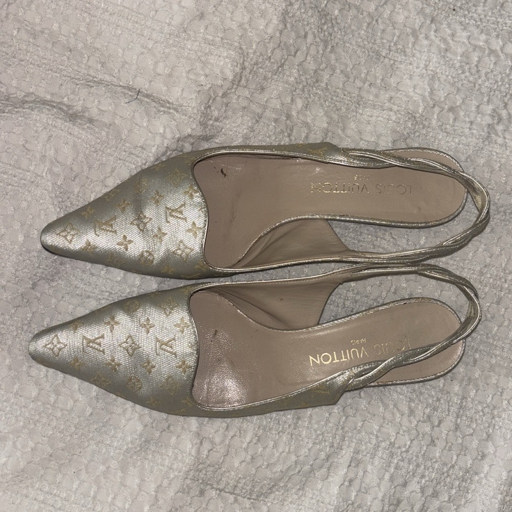 Louis Vuitton Gold Sling back monogramDesign - Picture 2 of 7